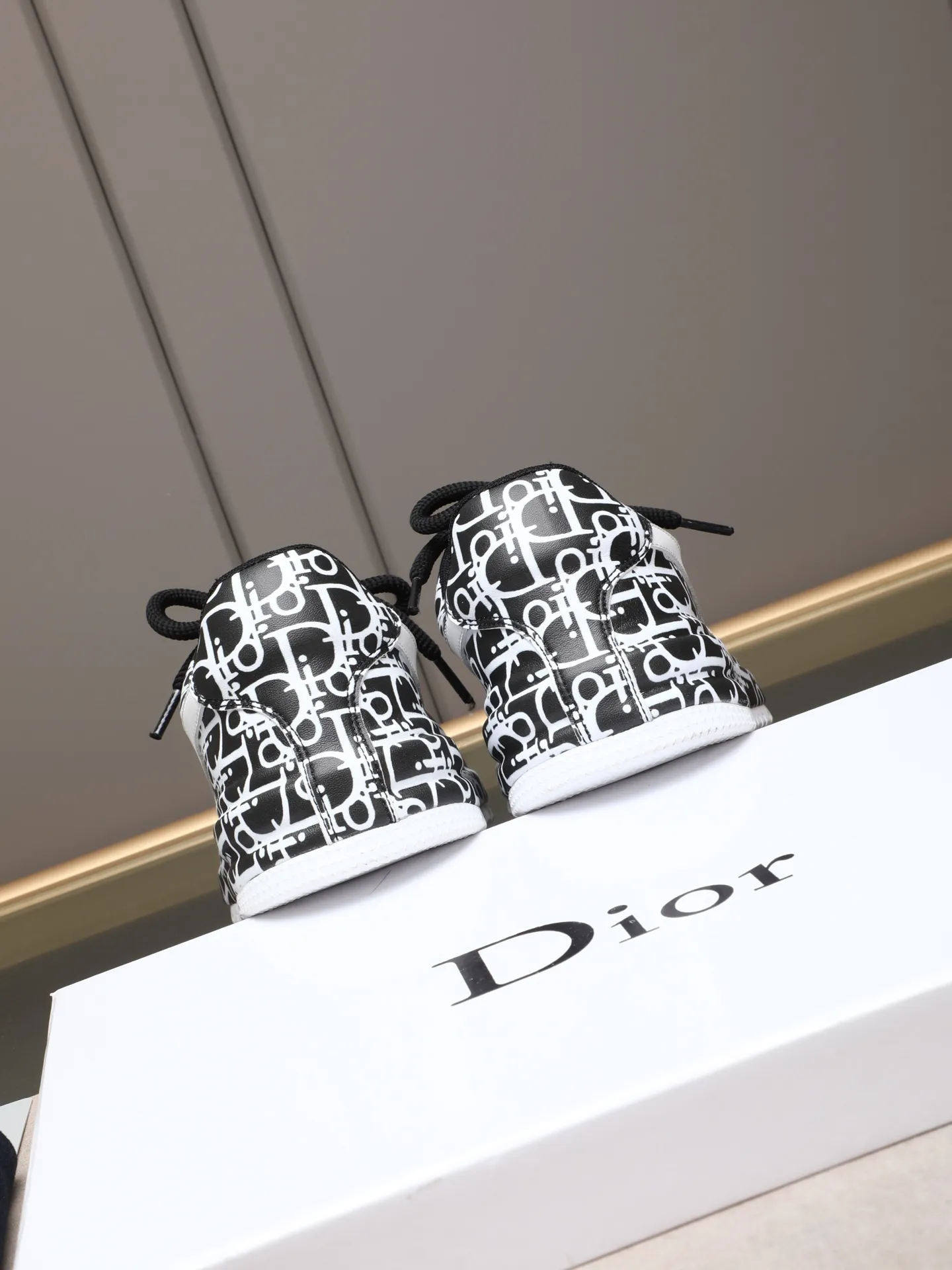 🔥🔥🔥Men's shoes💰560 [Leather bag sole craftsmanship] Dior European station men's shoes new internet celebrity 🔥🔥🔥 popular dad genuine leather bag sole inner layer high men's shoes, made of first-layer cowhide ➕Imported custom materials popular breathable, comfortable and soft leather sports shoes, breathable mesh lining, leather insole, size 38-44 (45 46 custom-made)